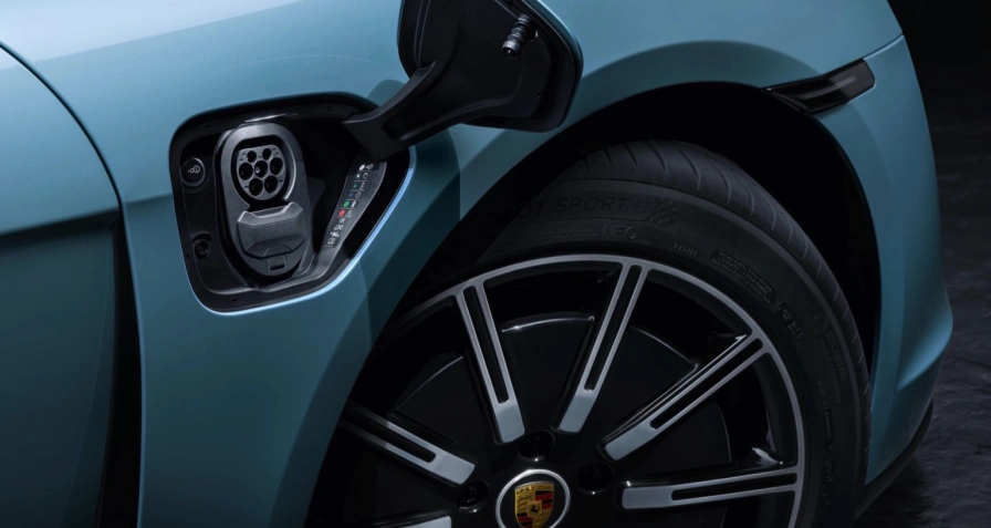 Porsche Taycan 4S Plus