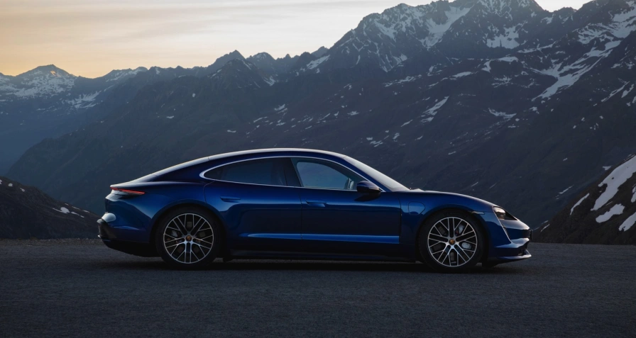 Porsche Taycan Turbo
