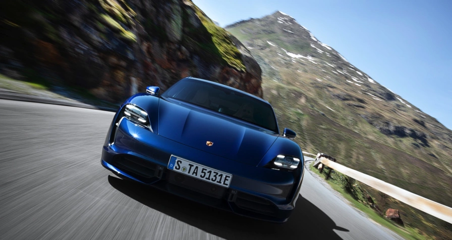 Porsche Taycan Turbo
