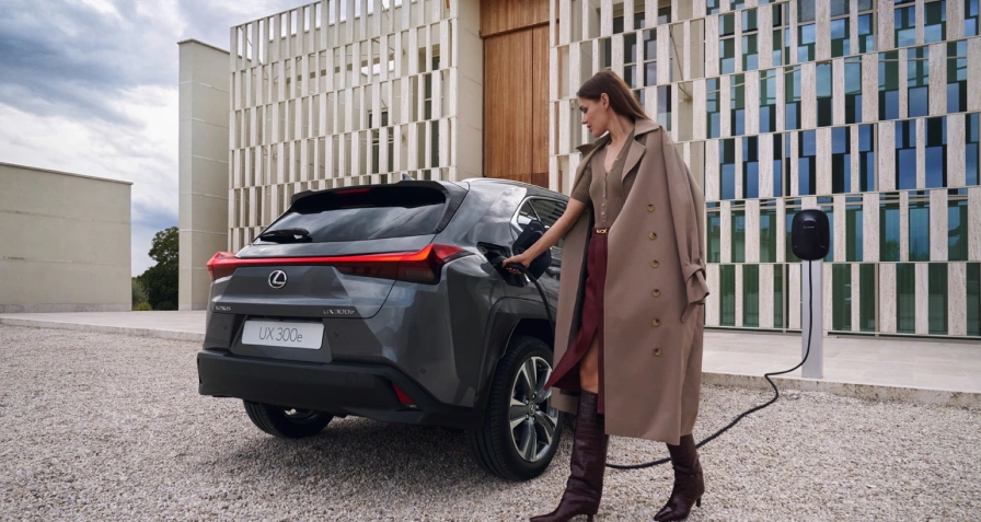 Lexus UX 300e