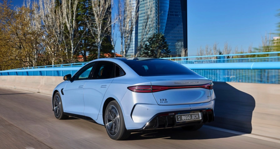 BYD SEAL 82.5 kWh RWD Design