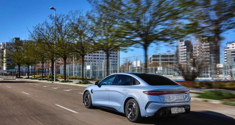 BYD SEAL 82.5 kWh RWD Design