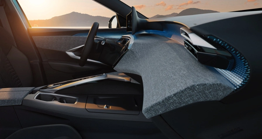 Peugeot e-3008 73 kWh Dual Motor