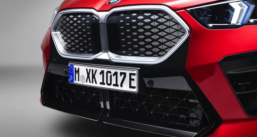BMW iX2 xDrive30