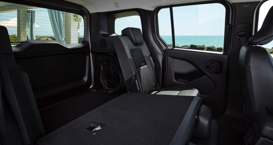Nissan Townstar EV Passenger