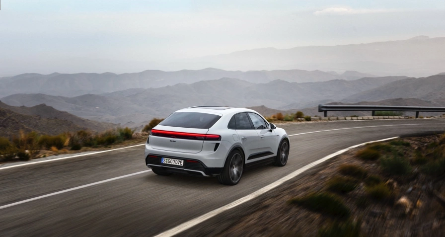 Porsche Macan Turbo Electric