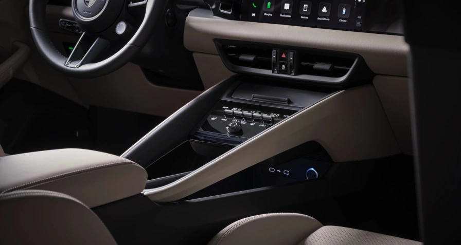 Porsche Macan Turbo Electric