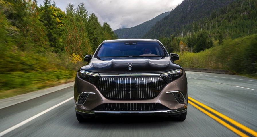 Mercedes-Benz EQS SUV Maybach 680