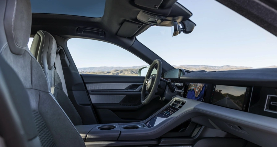 Porsche Taycan Plus