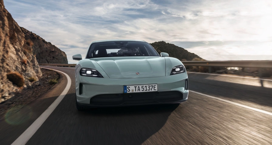Porsche Taycan 4S Plus