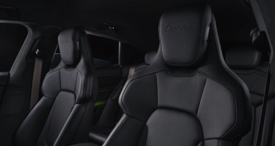 Porsche Taycan 4S Plus