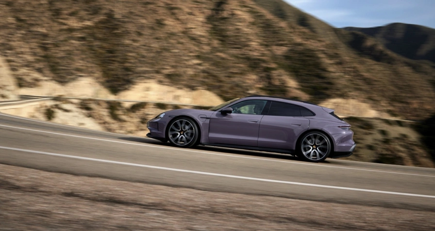 Porsche Taycan Plus Sport Turismo