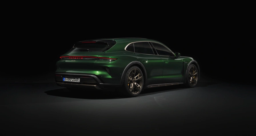 Porsche Taycan 4 Cross Turismo