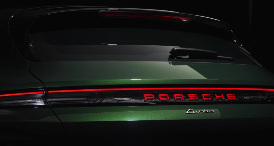 Porsche Taycan 4 Cross Turismo