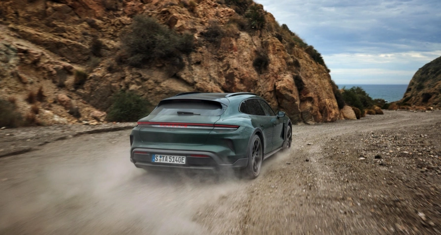 Porsche Taycan 4 Cross Turismo