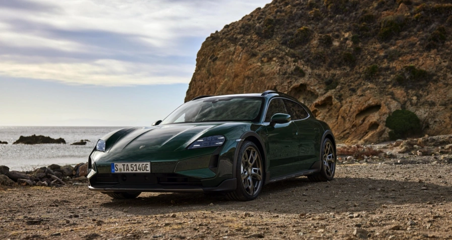 Porsche Taycan 4S Cross Turismo