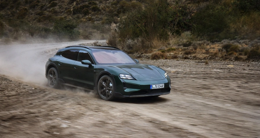 Porsche Taycan Turbo Cross Turismo