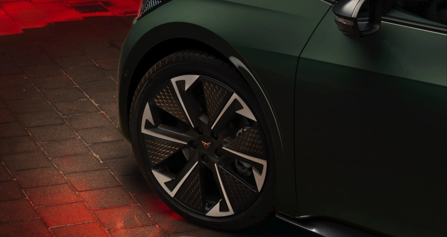 CUPRA Born VZ
