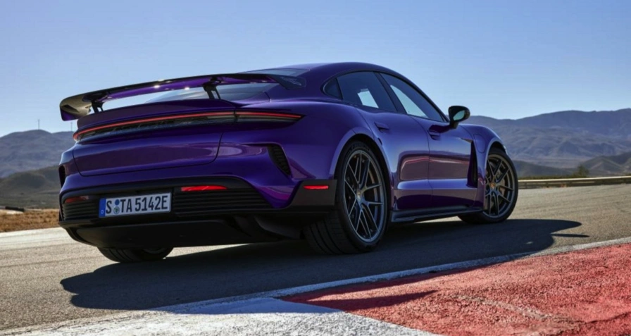 Porsche Taycan Turbo GT Weissach