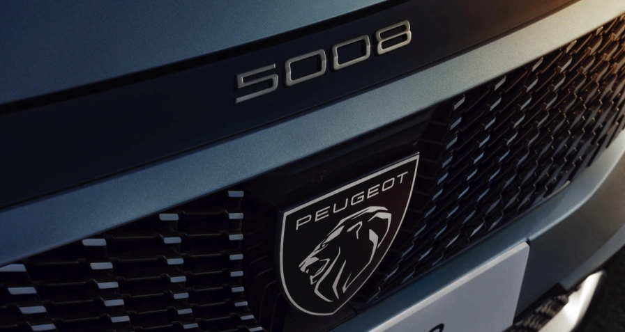 Peugeot e-5008 73 kWh