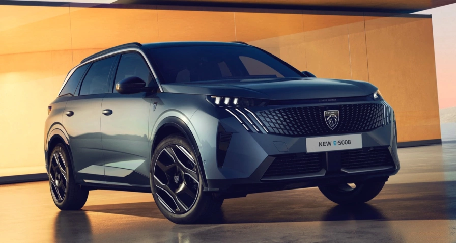 Peugeot e-5008 73 kWh Dual Motor