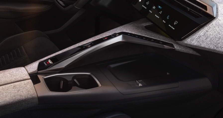 Peugeot e-5008 97 kWh Long Range