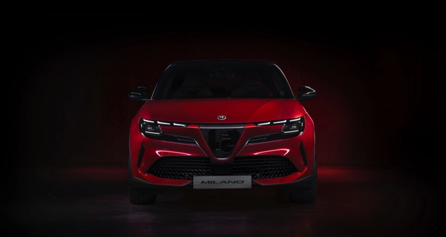 Alfa Romeo Junior Elettrica 54 kWh