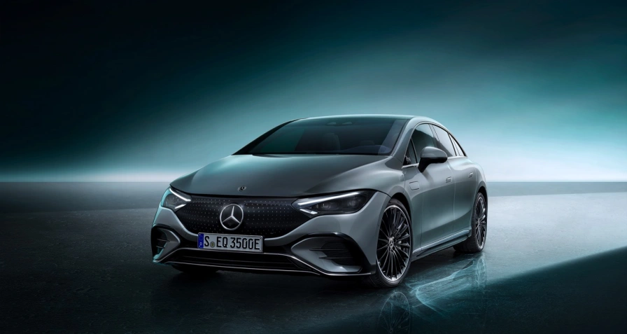 Mercedes-Benz EQE 300