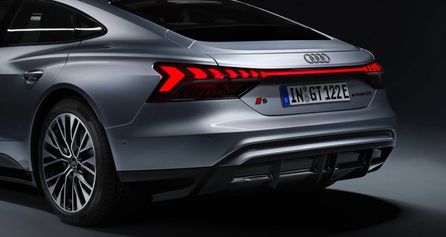 Audi e-tron GT S
