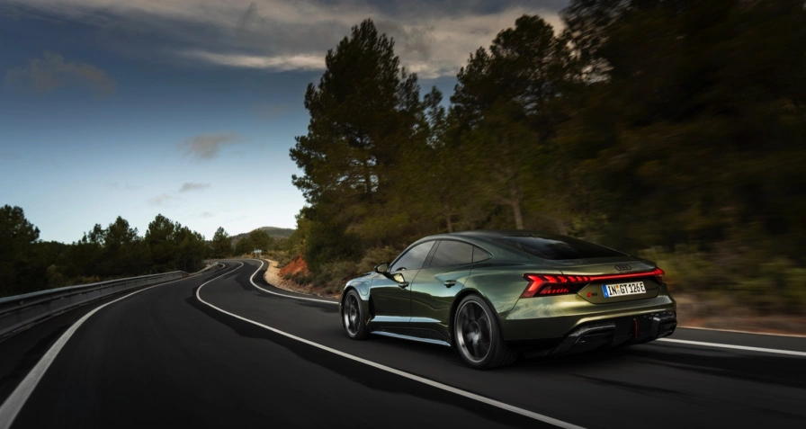 Audi e-tron GT RS performance