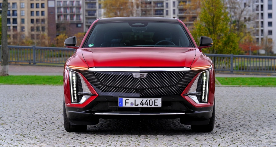Cadillac Lyriq 600 E4