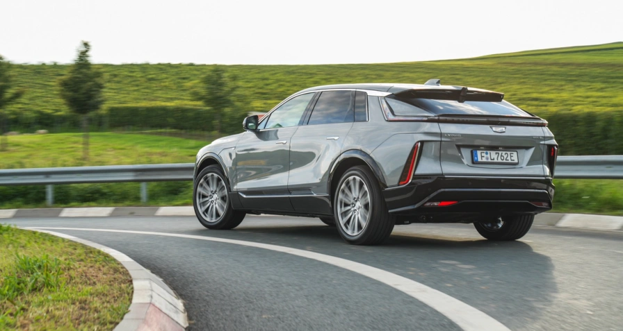Cadillac Lyriq 600 E4