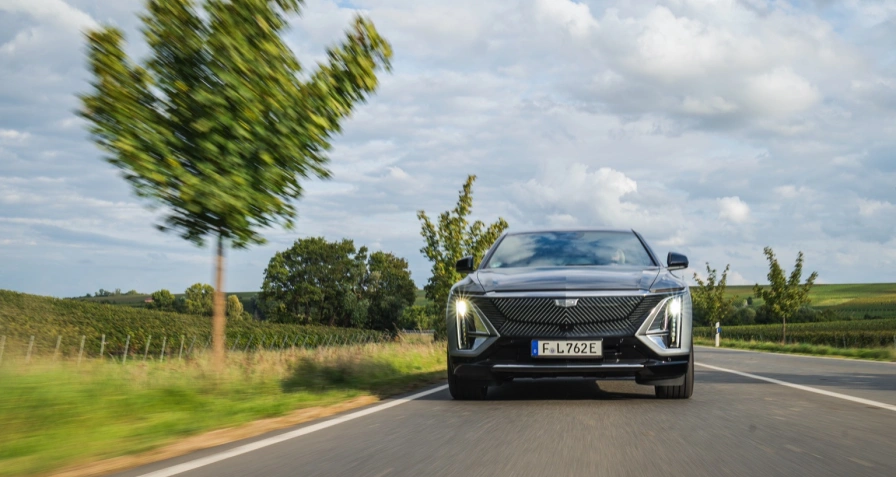 Cadillac Lyriq 600 E4