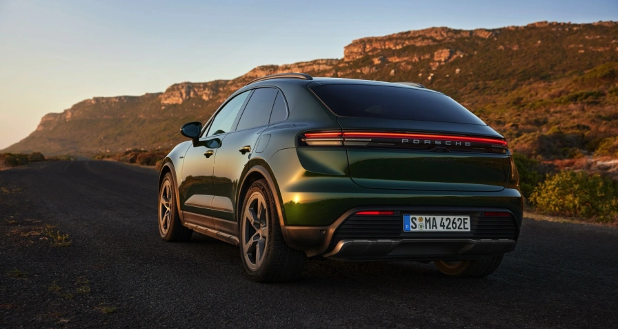 Porsche Macan 4S Electric