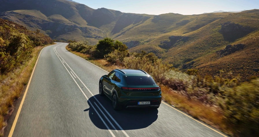 Porsche Macan 4S Electric