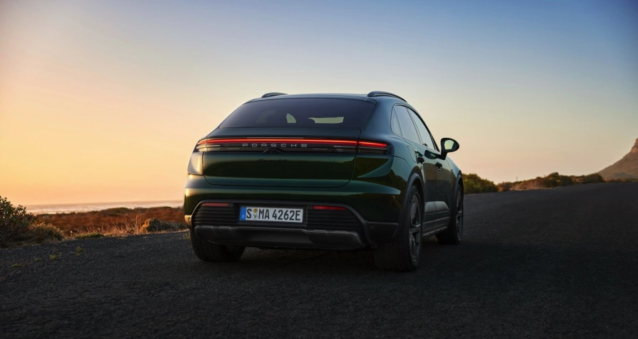 Porsche Macan 4S Electric