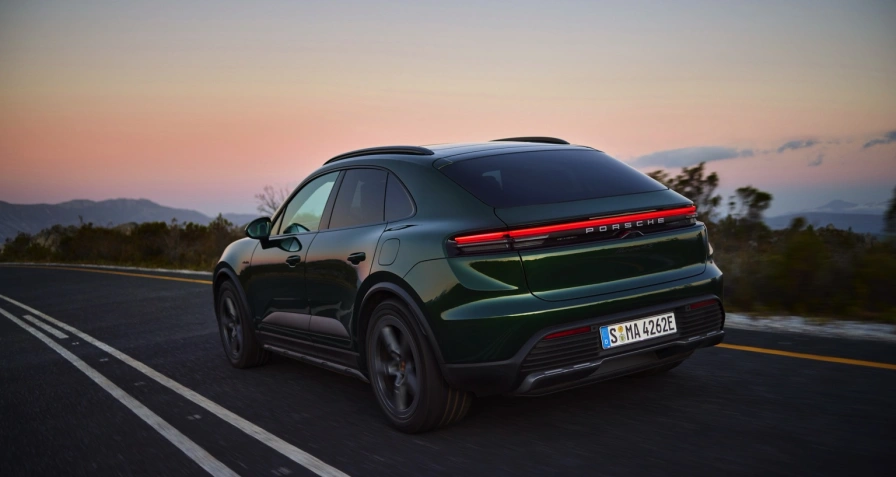 Porsche Macan 4S Electric