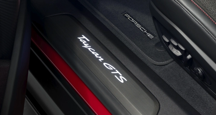 Porsche Taycan GTS