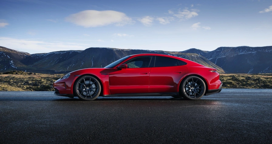 Porsche Taycan GTS