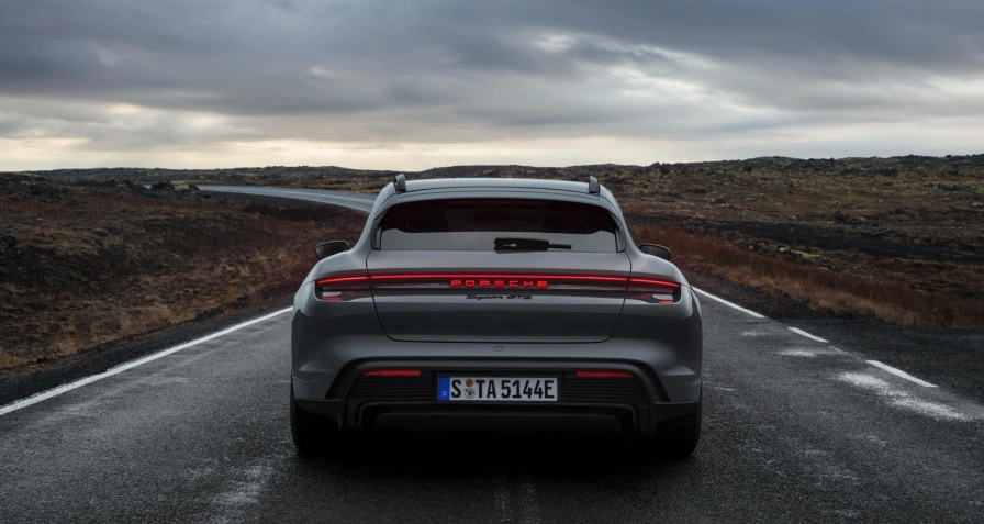 Porsche Taycan GTS Sport Turismo