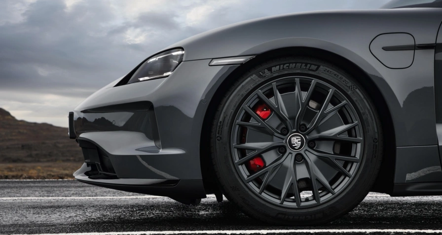 Porsche Taycan GTS Sport Turismo