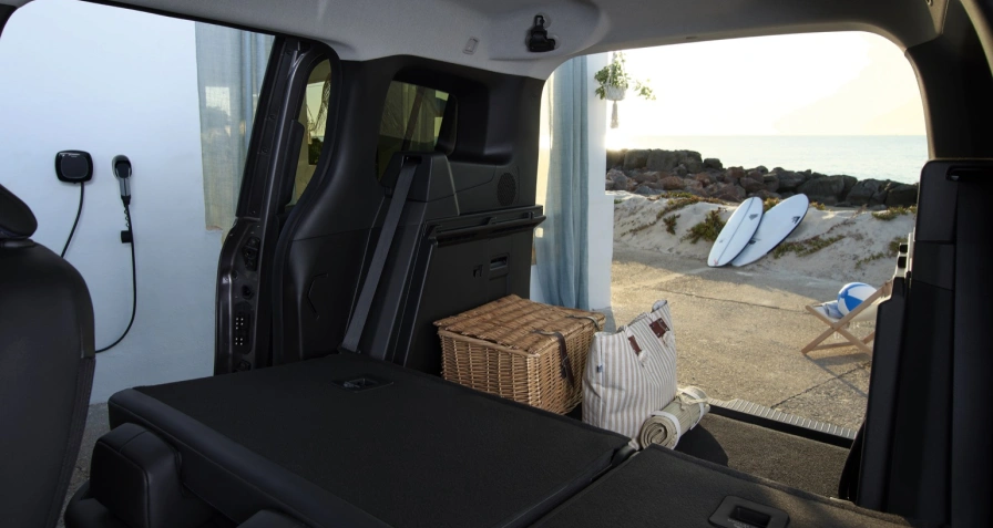 Nissan Townstar EV Passenger L2