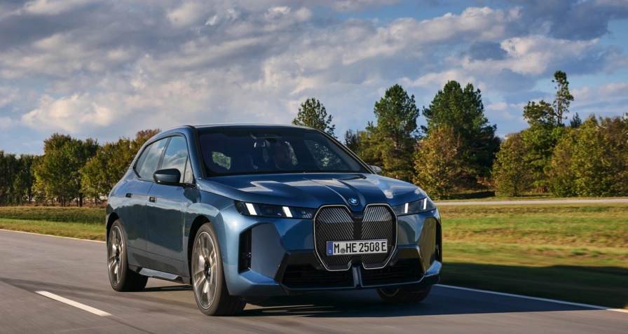 BMW iX xDrive60