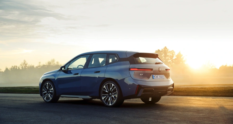 BMW iX xDrive60