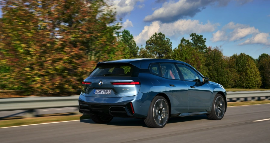 BMW iX xDrive60