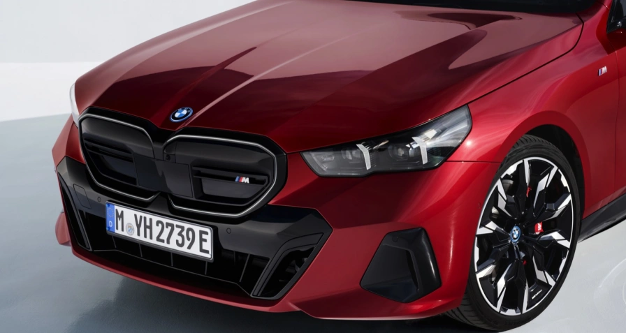 BMW i5 M60 xDrive Sedan (MY25)