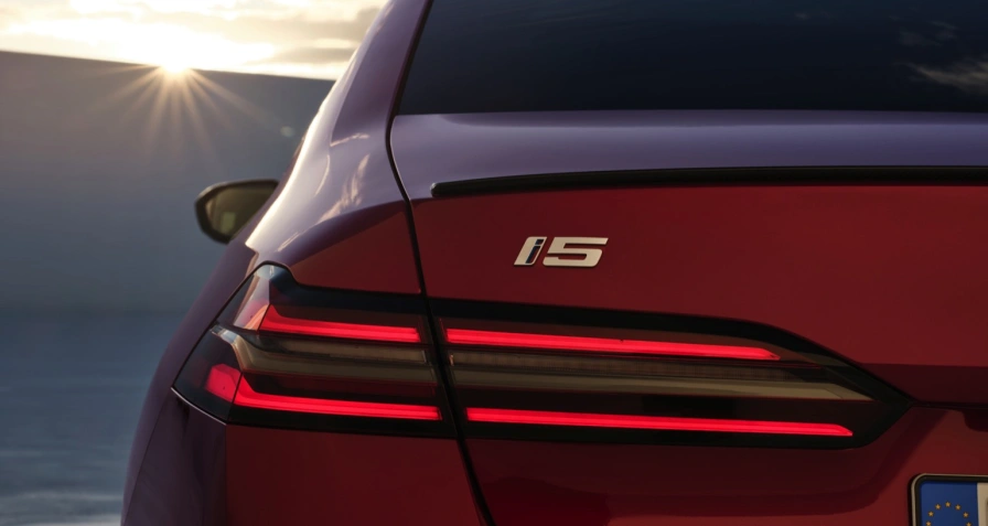 BMW i5 M60 xDrive Sedan (MY25)