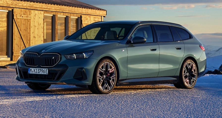 BMW i5 xDrive40 Touring (MY25)