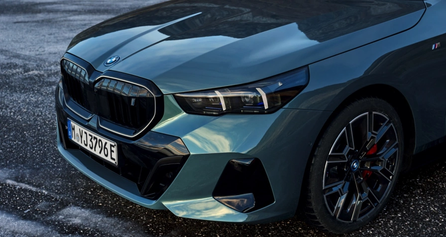 BMW i5 xDrive40 Touring (MY25)