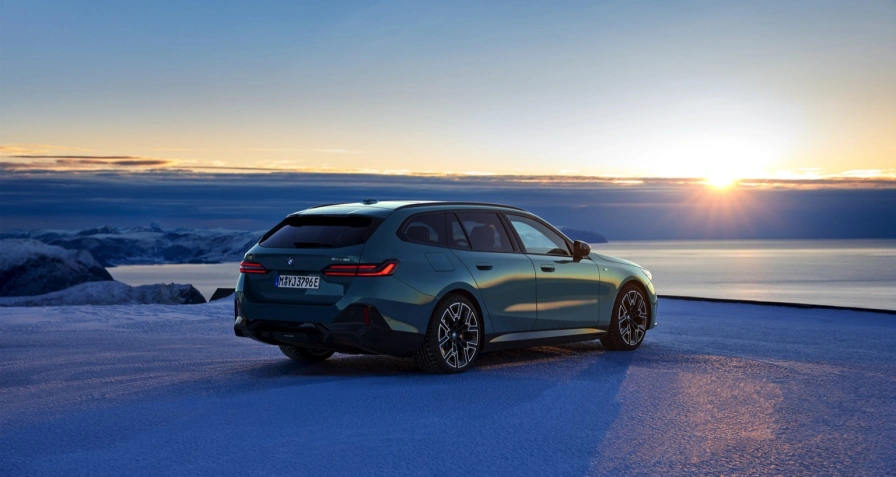 BMW i5 xDrive40 Touring (MY25)